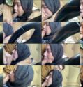 Jilbab isep batang penis dimobil
