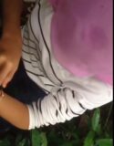 Ukhti dipaksa sepong kontol ayang di hutan