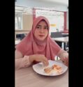 Uztadzah Rahma Sepulang Makan Bikin Konten